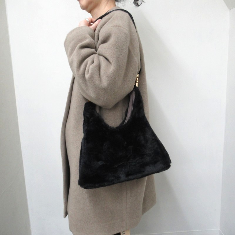 aristella 2wayファートライアングルショルダー BK